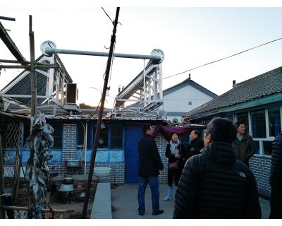 北京市延慶縣四海鎮(zhèn)黑漢嶺太陽能+空氣能+儲熱+電磁能多能聯(lián)供清潔采暖系統(tǒng)取代散煤火爐