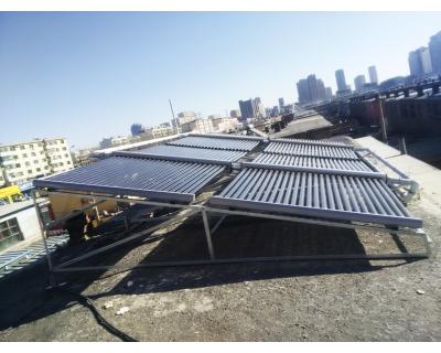 內(nèi)蒙古包頭城中村散煤爐改造成太陽能+空氣源熱泵+儲熱“多能聯(lián)供清潔采暖系統(tǒng)”